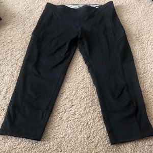 C9 Black cropped athletic leggings